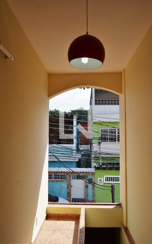 Casa de condomínio à venda com 170m², 5 quartos e 1 vagaEntrada