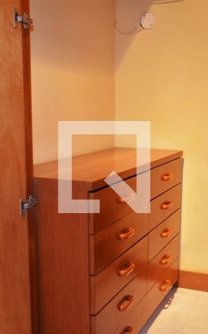Casa de condomínio à venda com 170m², 5 quartos e 1 vagaQuarto 2 - Closet
