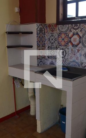 Casa de condomínio à venda com 170m², 5 quartos e 1 vagaÁrea de Serviço