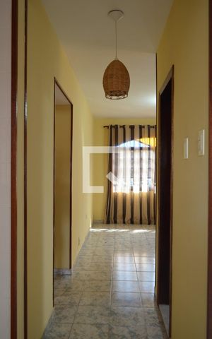 Casa de condomínio à venda com 170m², 5 quartos e 1 vagaCorredor