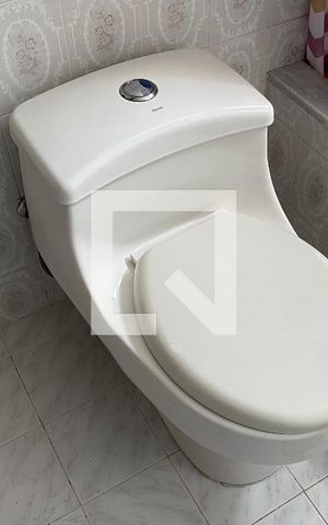 Casa de condomínio à venda com 170m², 5 quartos e 1 vaga Casa de condomínio à venda com 170m², 5 quartos e 1 vagaBanheiro Social