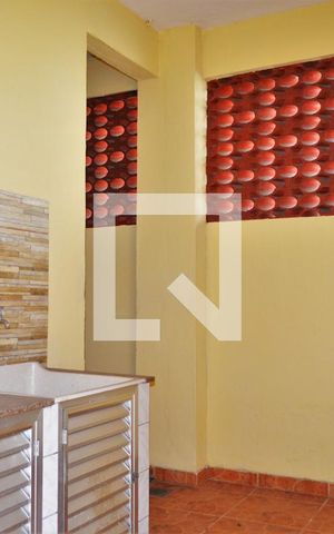 Casa de condomínio à venda com 85m², 2 quartos e 1 vagaÁrea de Serviço