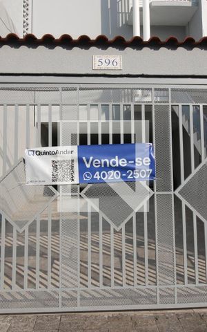 Casa à venda com 171m², 3 quartos e 5 vagasFachada