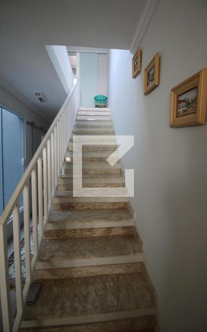 Casa à venda com 171m², 3 quartos e 5 vagasCorredor