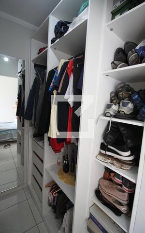 Casa à venda com 171m², 3 quartos e 5 vagasCloset do quarto 2
