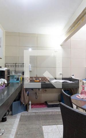 Casa à venda com 266m², 6 quartos e 3 vagas Casa à venda com 266m², 6 quartos e 3 vagasCozinha casa 2