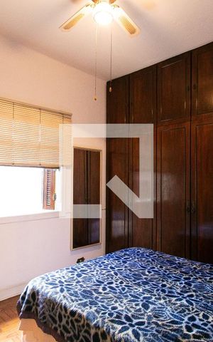 Casa à venda com 200m², 4 quartos e 2 vagas Casa à venda com 200m², 4 quartos e 2 vagasQuarto 2