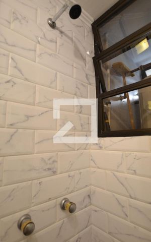 Casa de condomínio à venda com 363m², 3 quartos e 4 vagasBanheiro Social