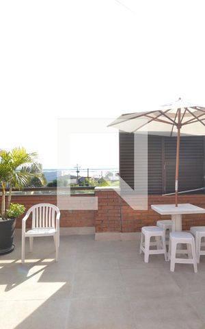 Casa de condomínio à venda com 363m², 3 quartos e 4 vagasPiscina