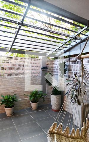 Casa de condomínio à venda com 363m², 3 quartos e 4 vagasVaranda
