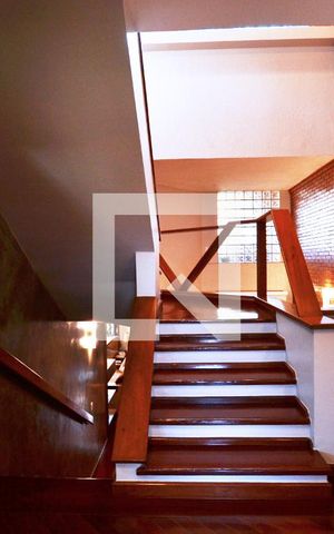 Casa de condomínio à venda com 363m², 3 quartos e 4 vagasHall