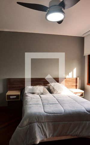 Casa de condomínio à venda com 363m², 3 quartos e 4 vagasSuíte