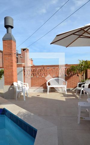 Casa de condomínio à venda com 363m², 3 quartos e 4 vagasPiscina