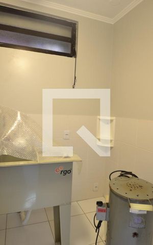 Casa de condomínio à venda com 363m², 3 quartos e 4 vagasQuarto de Serviço 2