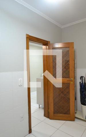 Casa de condomínio à venda com 363m², 3 quartos e 4 vagasQuarto de Serviço 1