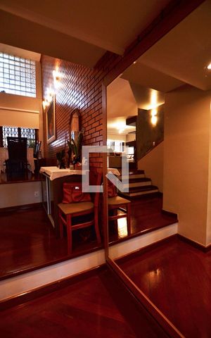 Casa de condomínio à venda com 363m², 3 quartos e 4 vagasHall de Entrada