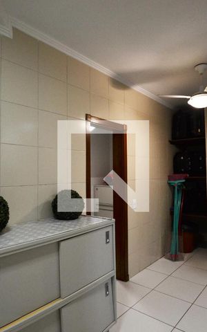 Casa de condomínio à venda com 363m², 3 quartos e 4 vagasÁrea de Serviço