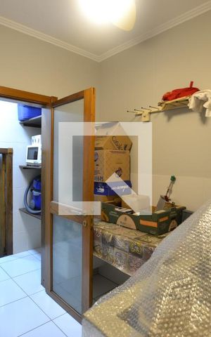 Casa de condomínio à venda com 363m², 3 quartos e 4 vagasQuarto de Serviço 2