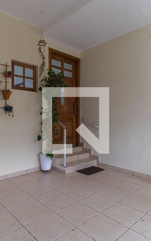 Casa à venda com 200m², 3 quartos e 1 vaga Casa à venda com 200m², 3 quartos e 1 vagaGaragem