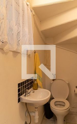 Casa à venda com 200m², 3 quartos e 1 vaga Casa à venda com 200m², 3 quartos e 1 vagaLavabo