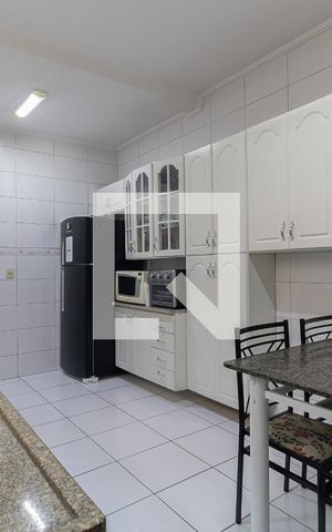 Casa à venda com 200m², 3 quartos e 1 vaga Casa à venda com 200m², 3 quartos e 1 vagaCozinha