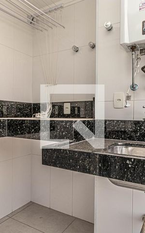 Apartamento à venda com 92m², 3 quartos e 2 vagas Apartamento à venda com 92m², 3 quartos e 2 vagasÁrea de Serviço