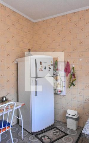 Casa à venda com 180m², 4 quartos e 1 vaga Casa à venda com 180m², 4 quartos e 1 vagaCozinha