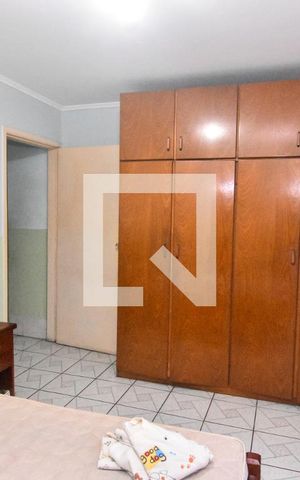 Casa à venda com 180m², 4 quartos e 1 vaga Casa à venda com 180m², 4 quartos e 1 vagaQuarto 3