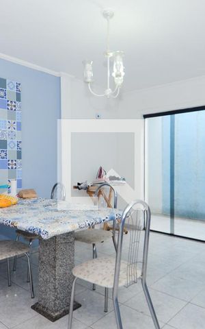 Casa à venda com 250m², 3 quartos e 8 vagasCozinha e Sala de Jantar