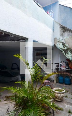 Casa à venda com 250m², 3 quartos e 8 vagasQuintal