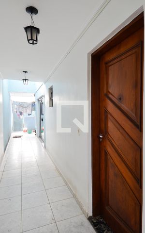 Casa à venda com 250m², 3 quartos e 8 vagasCorredor de Entrada
