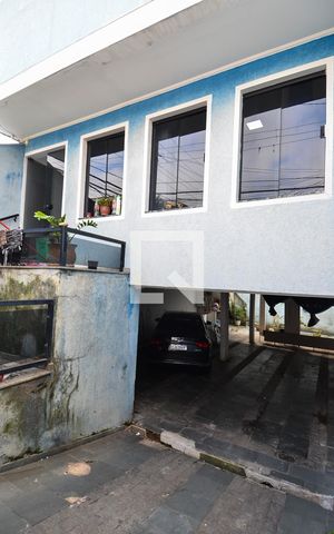 Casa à venda com 250m², 3 quartos e 8 vagasEntrada