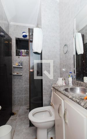 Casa à venda com 250m², 3 quartos e 8 vagasBanheiro 1