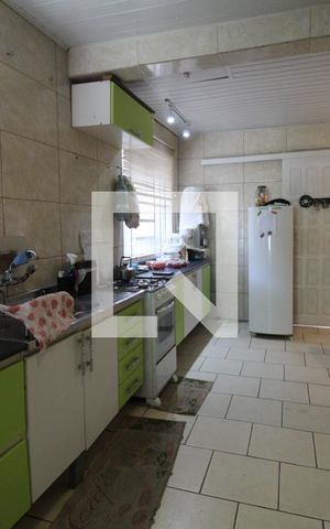 Casa à venda com 350m², 7 quartos e 5 vagasCozinha