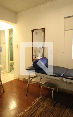 Casa à venda com 350m², 7 quartos e 5 vagasQuarto de Serviço