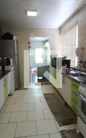 Casa à venda com 350m², 7 quartos e 5 vagasCozinha