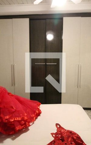 Casa à venda com 350m², 7 quartos e 5 vagasQuarto 3