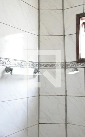 Casa à venda com 230m², 4 quartos e 1 vagaBanheiro