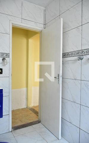 Casa à venda com 230m², 4 quartos e 1 vagaBanheiro