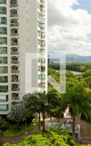 Apartamento para alugar com 127m², 3 quartos e 2 vagas Apartamento para alugar com 127m², 3 quartos e 2 vagasVista do Quarto 3