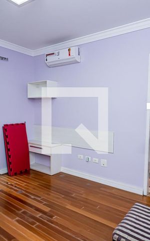 Casa à venda com 289m², 4 quartos e 4 vagas Casa à venda com 289m², 4 quartos e 4 vagasSuite 4