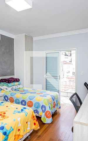 Casa à venda com 289m², 4 quartos e 4 vagas Casa à venda com 289m², 4 quartos e 4 vagasSuite 1