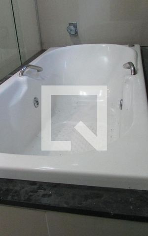 Casa para alugar com 160m², 2 quartos e 4 vagasBanheiro da Suíte - Banheira