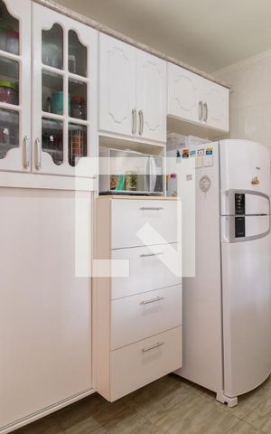Casa de condomínio à venda com 178m², 3 quartos e 1 vaga Casa de condomínio à venda com 178m², 3 quartos e 1 vagaCozinha e Área de Serviço