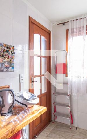 Casa de condomínio à venda com 178m², 3 quartos e 1 vaga Casa de condomínio à venda com 178m², 3 quartos e 1 vagaCozinha e Área de Serviço