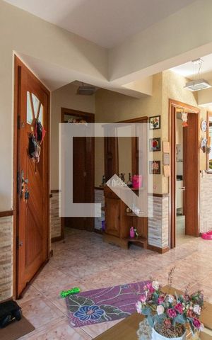 Casa de condomínio à venda com 178m², 3 quartos e 1 vaga Casa de condomínio à venda com 178m², 3 quartos e 1 vagaSala