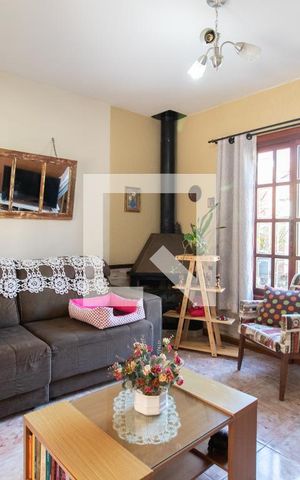 Casa de condomínio à venda com 178m², 3 quartos e 1 vaga Casa de condomínio à venda com 178m², 3 quartos e 1 vagaSala