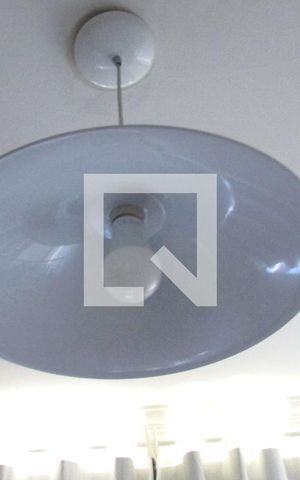 Apartamento para alugar com 50m², 2 quartos e 1 vagaDetalhe do Quarto 2 - Lustre