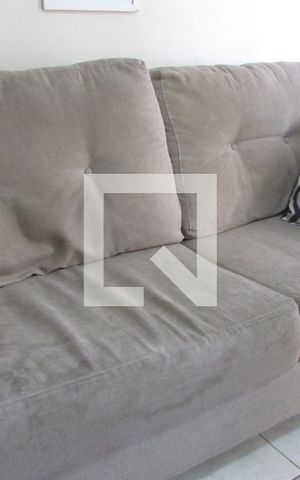 Apartamento para alugar com 50m², 2 quartos e 1 vagaDetalhe da Sala - Sofá