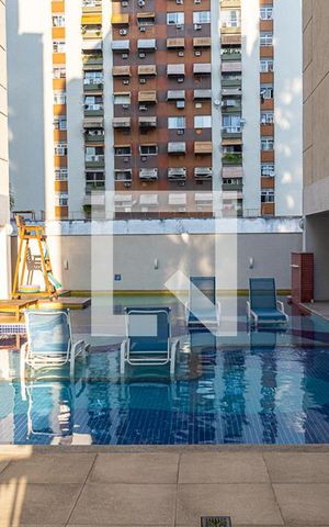 Apartamento à venda com 90m², 2 quartos e 1 vaga Apartamento à venda com 90m², 2 quartos e 1 vagaPiscina